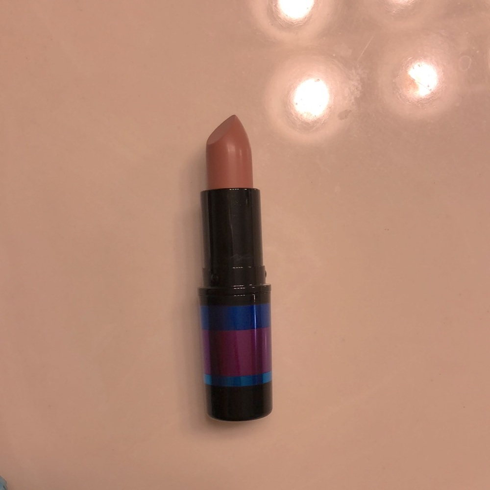 MAC cremesheen the right note lipstick